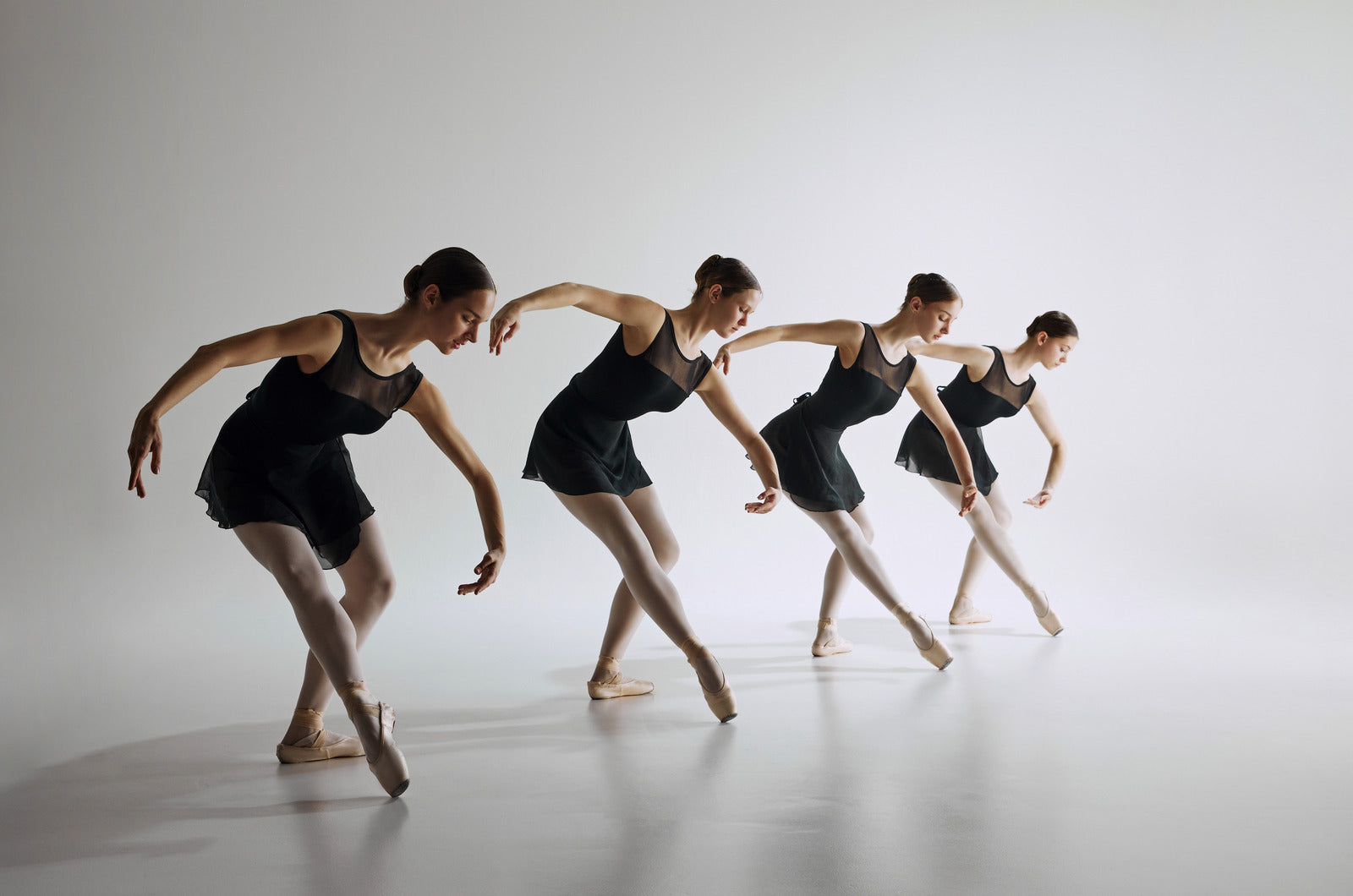 group_of_ballet_dancers.jpg