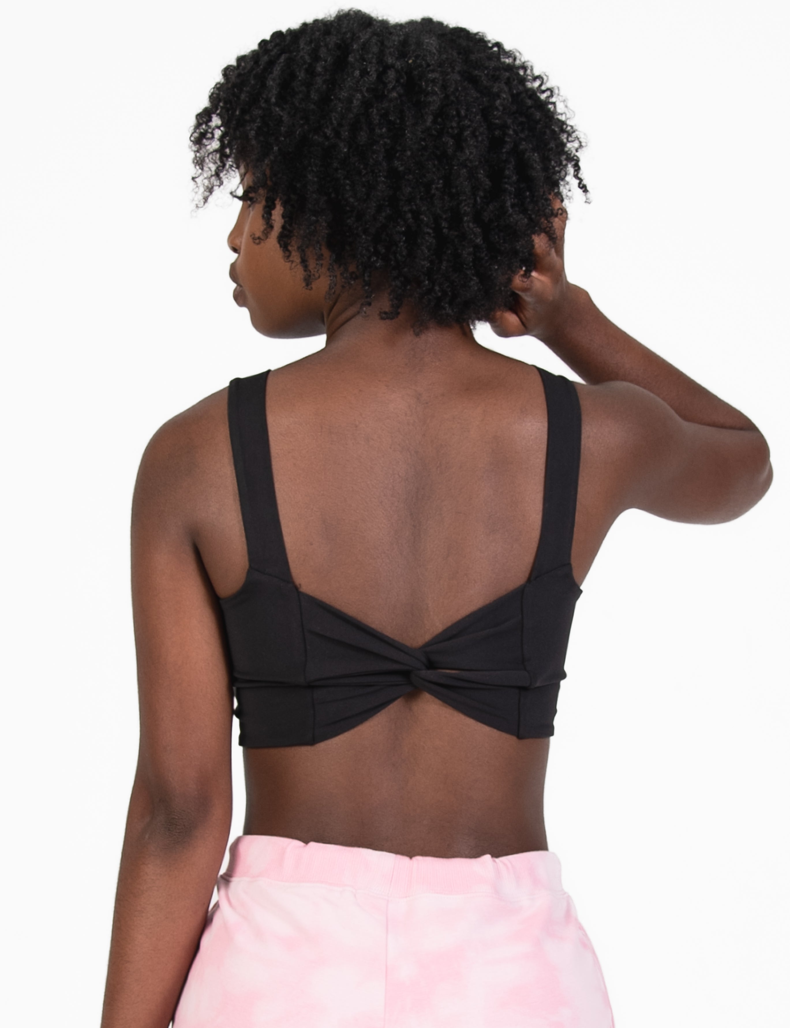 BW-W-31808_BLK-BACK-arielle.jpg